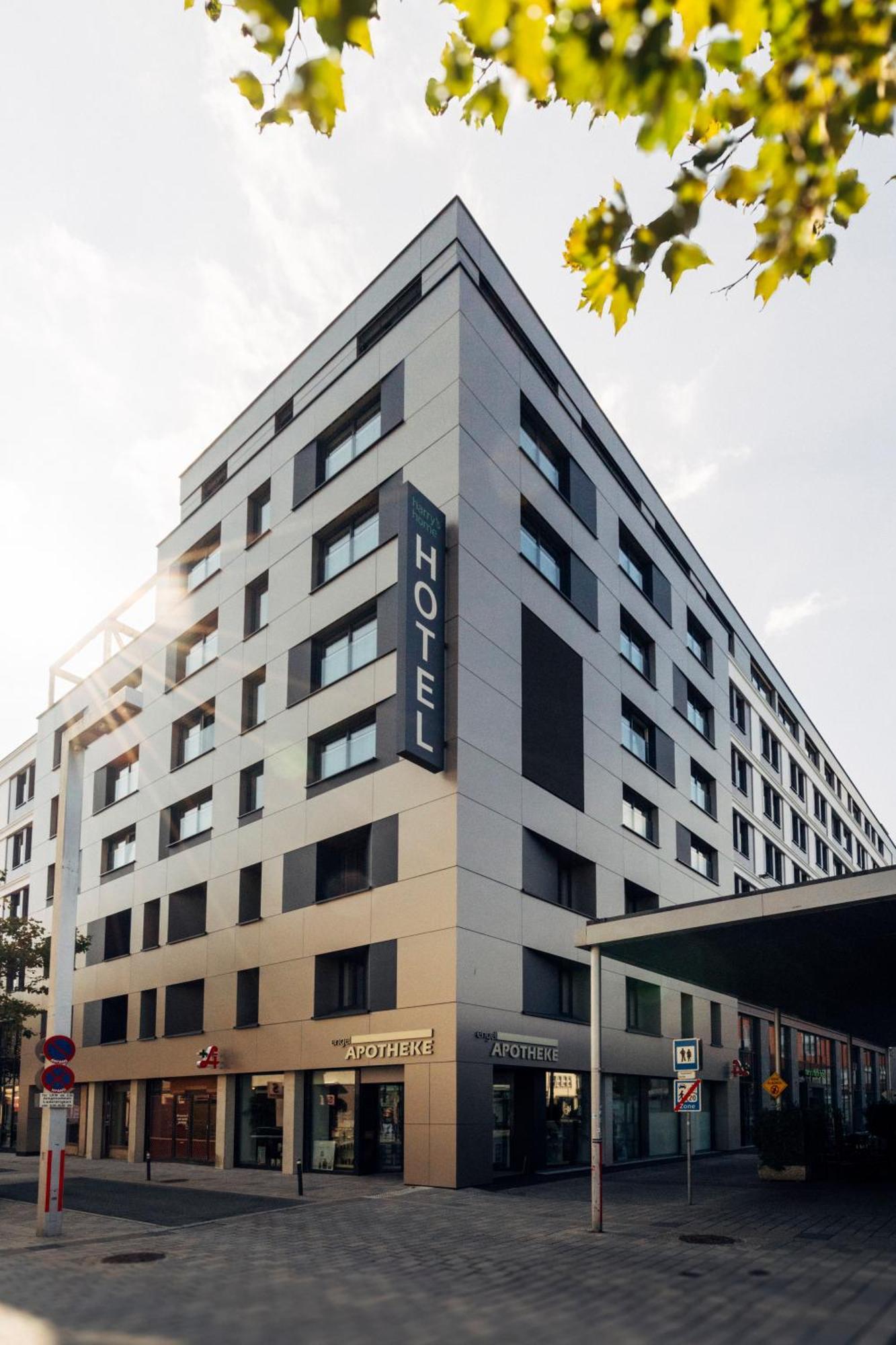 Harry'S Home Villach Hotel & Apartments Exterior foto